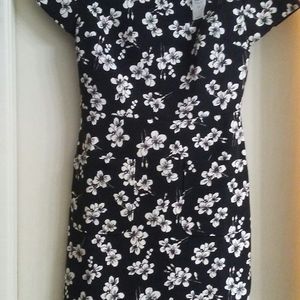 NWT Loft Floral Dress (With Pockets!)
